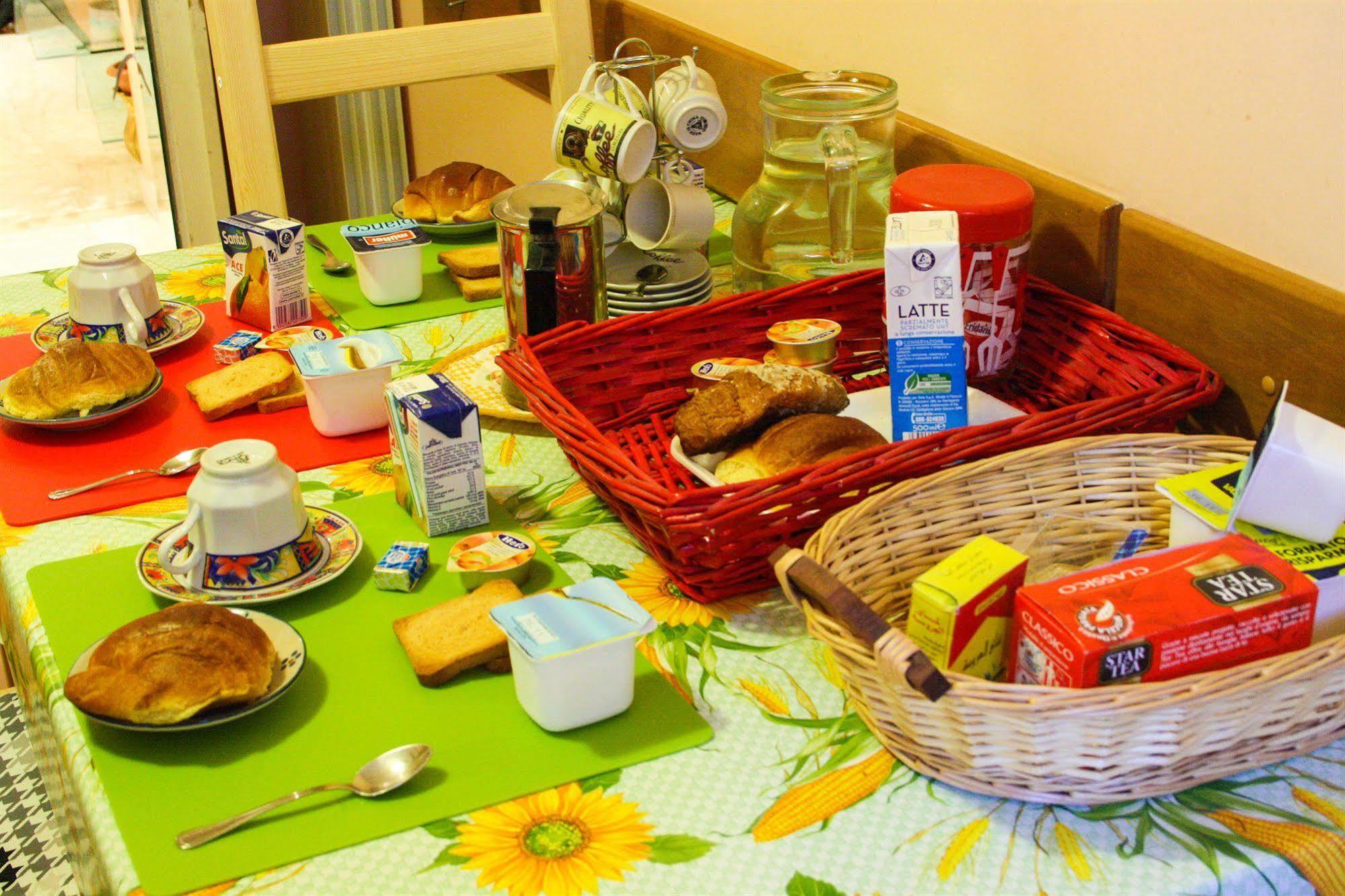4 Season B&B Roma Esterno foto