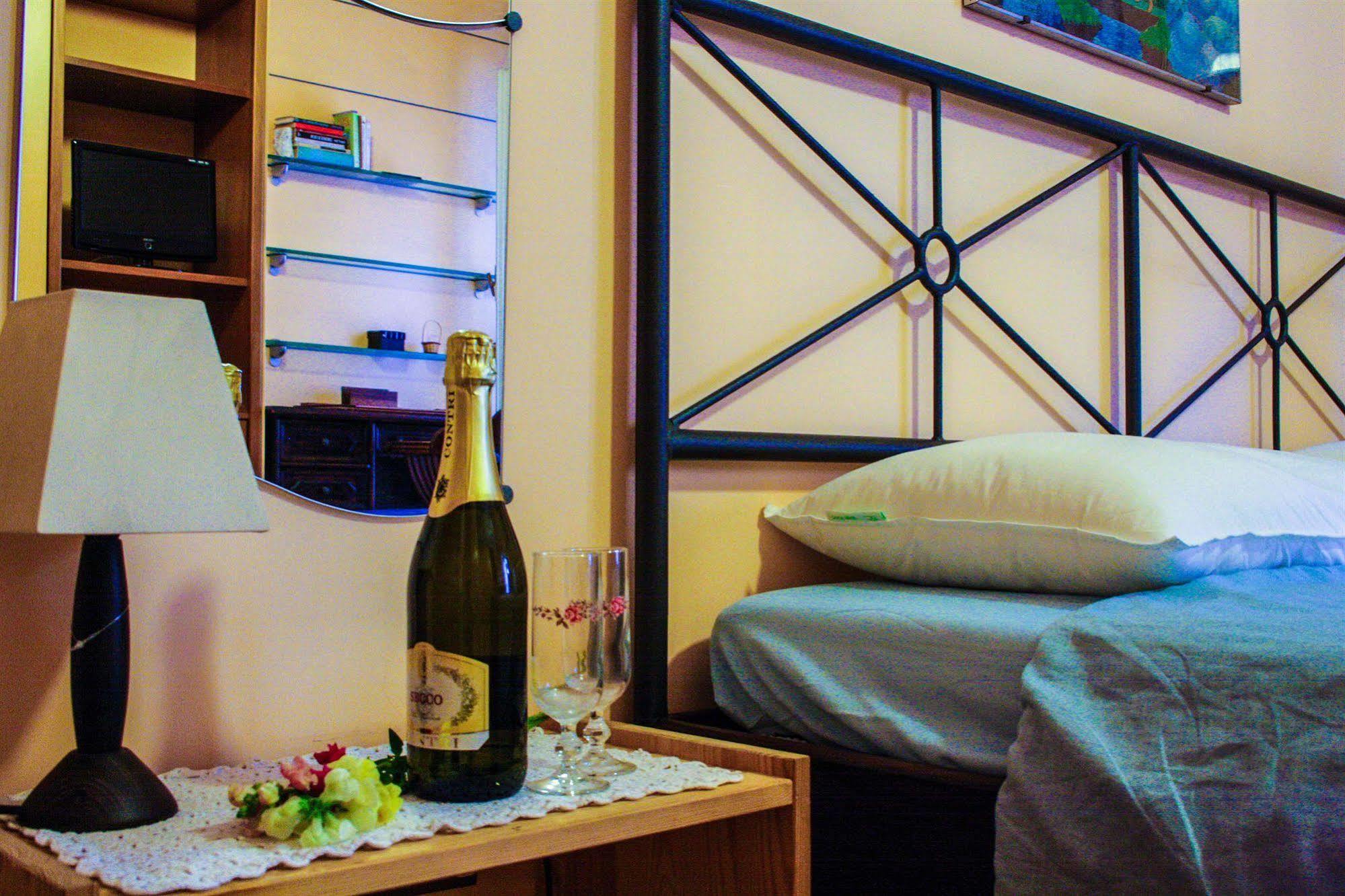 4 Season B&B Roma Esterno foto